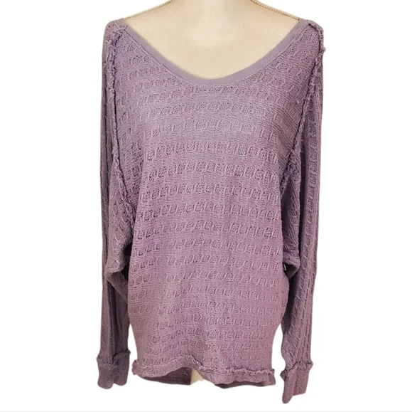 We The Free Lavender Textured Open Knit Top Slouchy Long Sleeve Raw Hem Size M - Picture 2 of 10